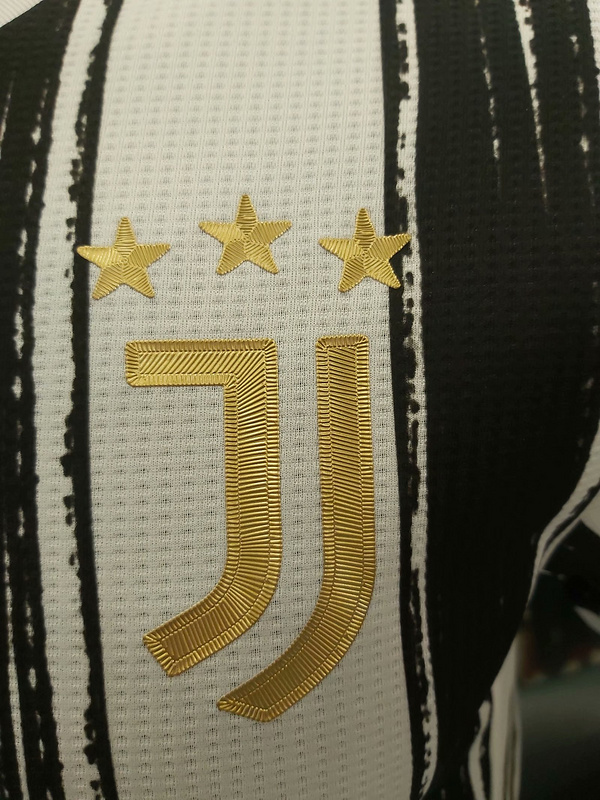 2021 Juventus home